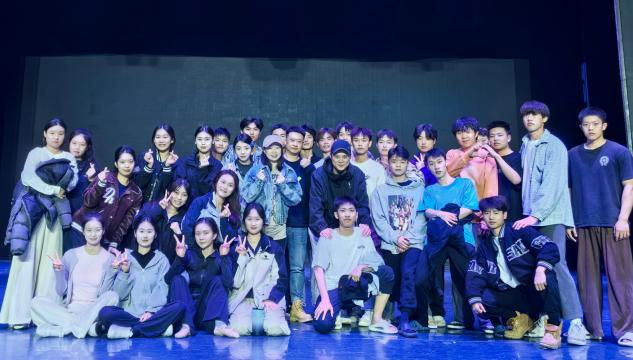 UVhI_1725862982206060694.png